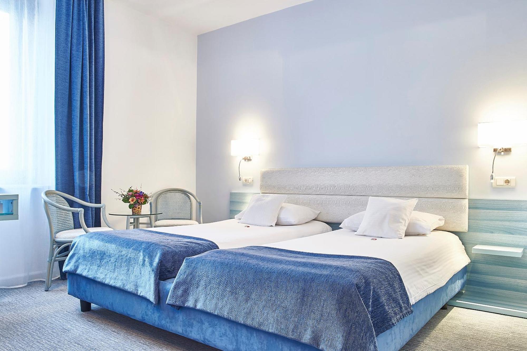 Standard Twin Room,1277537149:JPEG