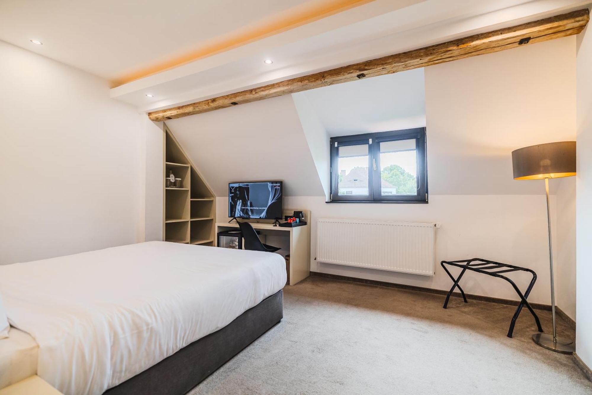 Standard Double Room,1618267752:JPEG